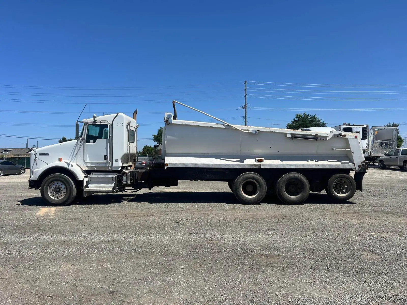 USED 2012 KENWORTH T800