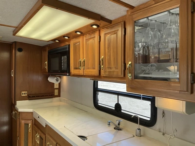 Used 1995 FLEETWOOD AMERICAN EAGLE Campers, Caravans, Motorhomes Michigan US | Miedema Asset Management Group #1425156