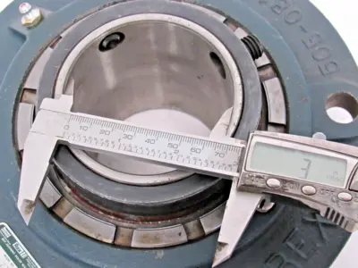 NEW REXNORD ZBR-2300 FLANGE BEARING 3" BORE ZBR2300