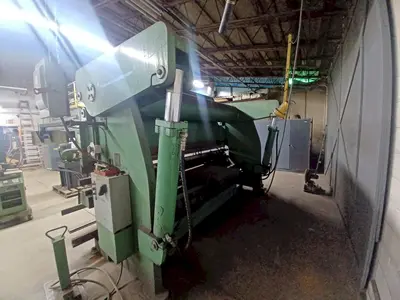 250 TON X 12' ACCURPRESS MODEL #725012 HYDRAULIC PRESS BRAKE: YOBRO #24251