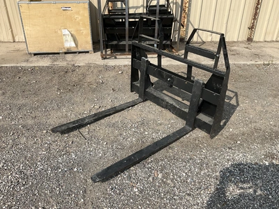 Used AGT SKID STEER FORK ATTACHMENT EURO / GLOBAL QUICK ATTACH CARRIAGE Pallet Forks Michigan US | Miedema Asset Management Group #1320307
