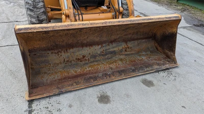 USED 2005 CASE 590SM