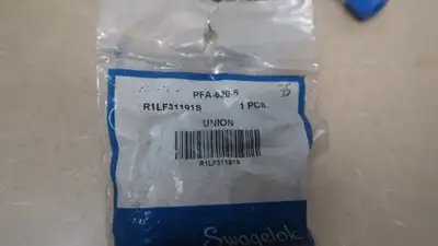 NEW SWAGELOK PFA-620-6