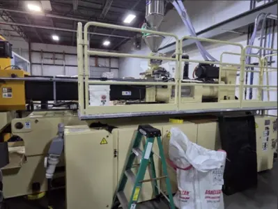 2023 HUSKY HL650-RS80/65 HORIZONTAL INJECTION MOULDING MACHINES | INJECTION DEPOT (2)
