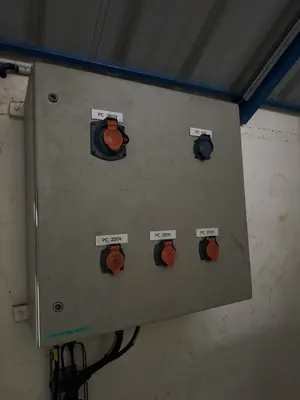 Used _UNKNOWN_ _UNKNOWN_ Ion Exchange Equipment FR | Apex Auctions #1552325