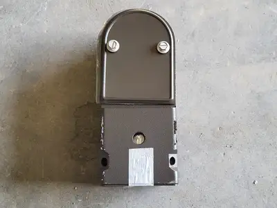 NEW HUBBELL MVK-0400S-266
