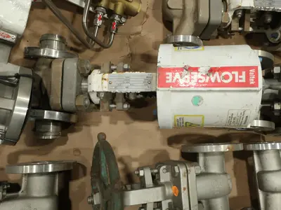 4 PALLETS OF ASSORTED VALVES