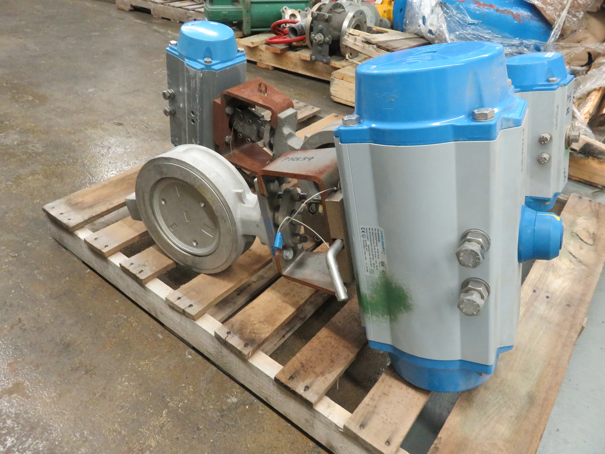 Jamesbury 8"-300 Wafer Sphere Valve with Actuator , Unused Spare Room