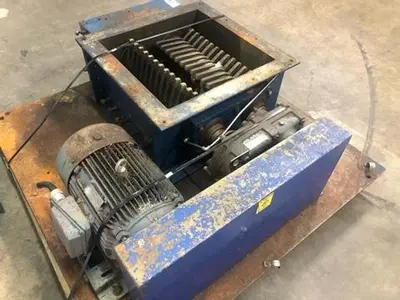 USED 1999 WORLDWIDE SMR