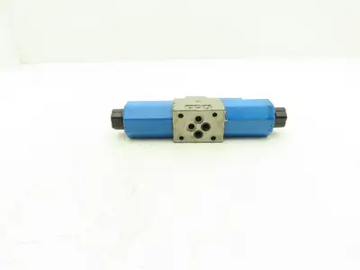 Toyo-oki HD3-3W-BGA-025A-WDD2 Hydraulic Directional Solenoid Valve 24VDC