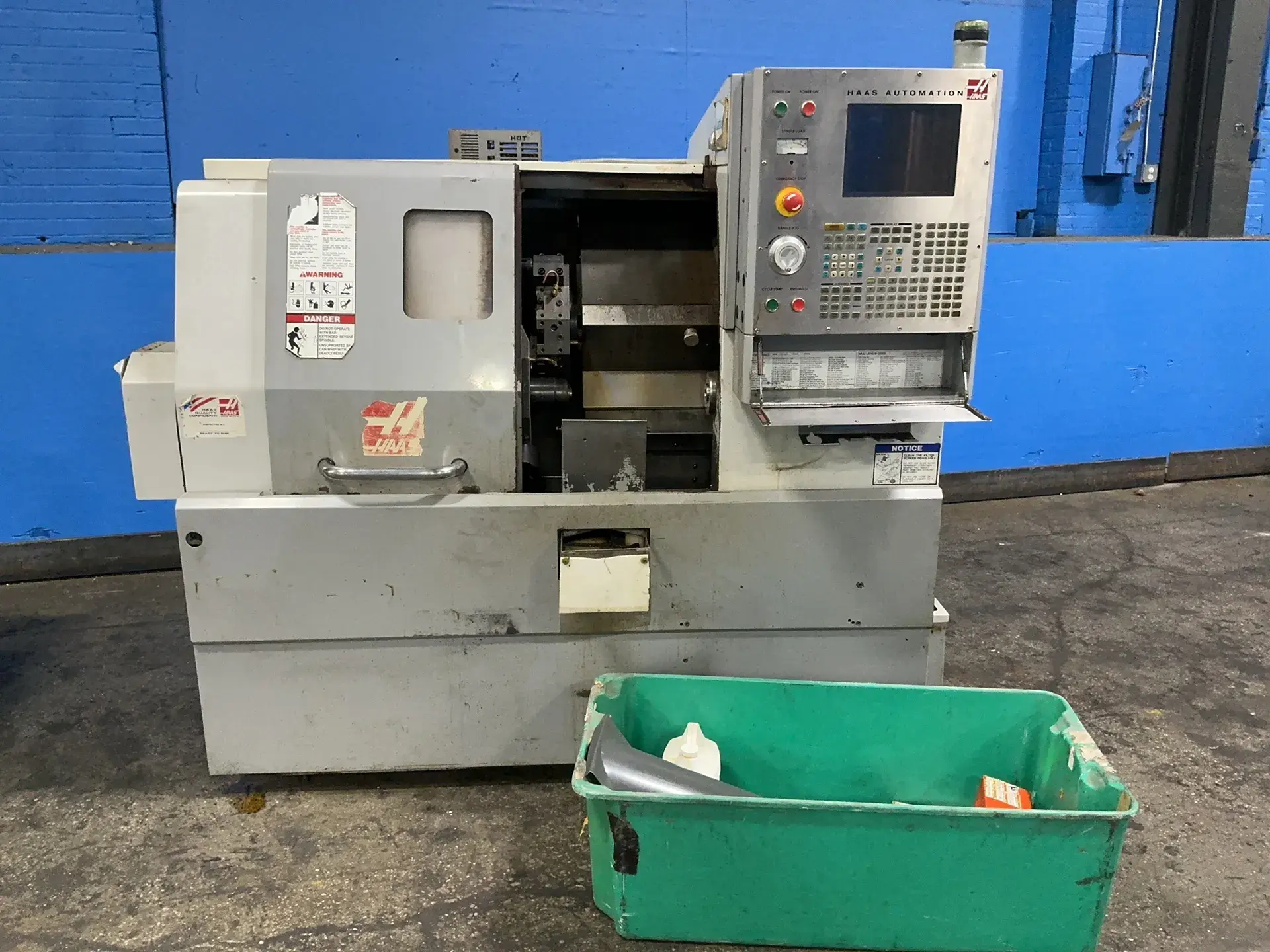 Used 2005 HAAS AUTOMATION SL10T CNC Lathes Ohio US | HGR 24 #1404966