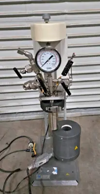 Parr Instrument 4598 Stirred Micro Reactor Pressure Vessel 500 °C 932°F 5000 PSI