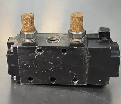 Parker E20831000 Manual Air Control 150 PSI Loc5B15