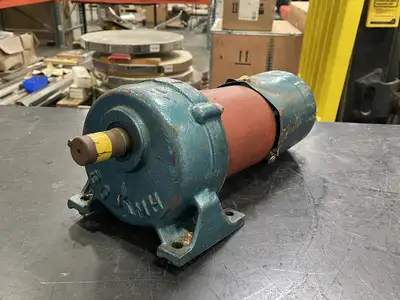 0.7kW, 3Ph, 240/480V, 1700 rpm Induction Motor