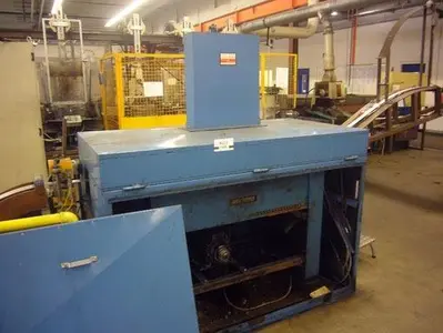 USED LOCKFORM 9 STATIONS