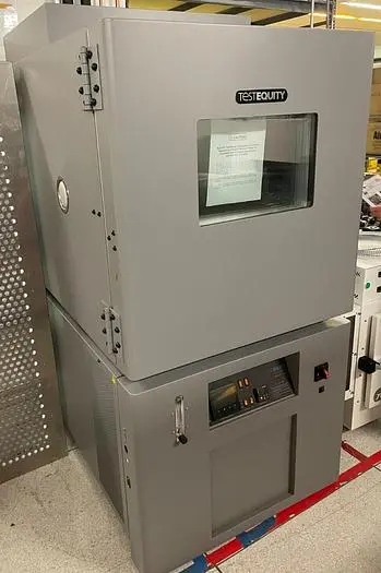 TEST EQUITY 1016C TEMPERATURE CHAMBER