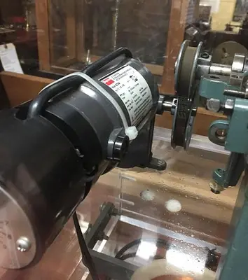 8778-100 ANTIQUE CHAIN MAKING MACHINE – SHOW / EXHIBIT DISPLAY
