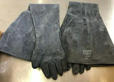 NORTH HONEYWELL 8B30 SIZE 9 3/4