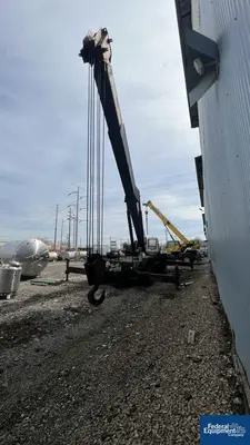 USED Bucyrus-Erie 60 Ton Bucyrus-Erie Hydraulic Rough Terrain Crane