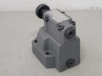 NEW REXROTH DR 20-4-53/100Y