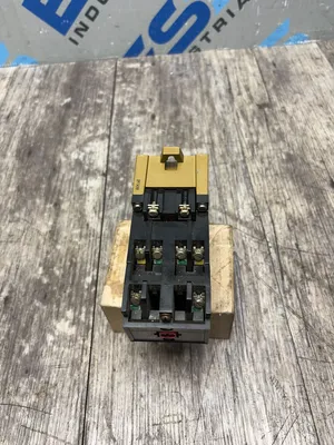 USED Allen Bradley 700-P400A1