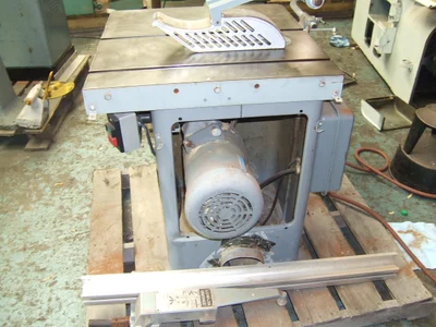 Delta Uni-Saw