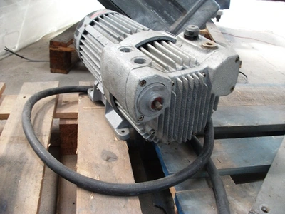 Rietschle Dry Running Vacuum pump Type TL 25V 0.8 kW