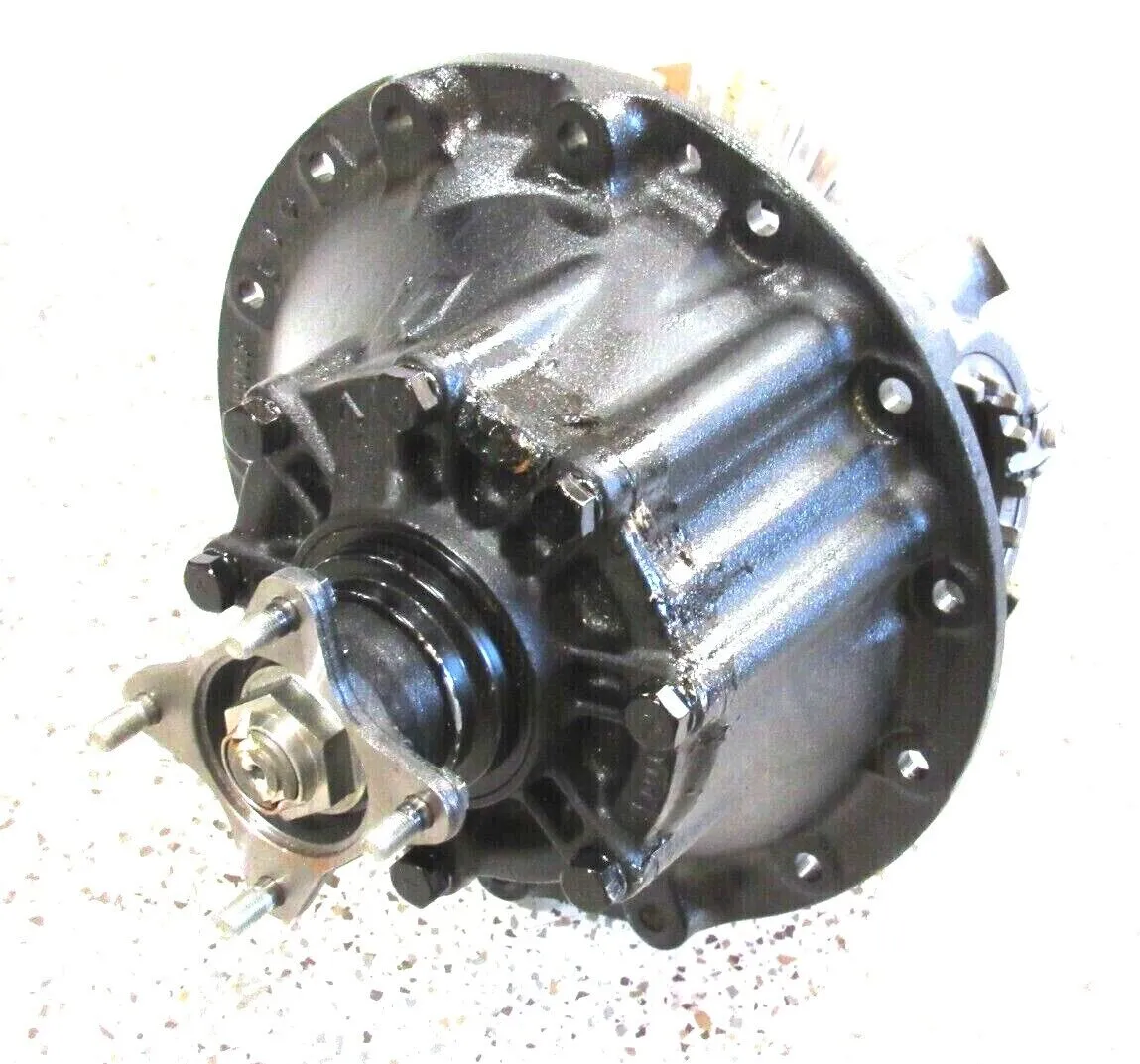 NEW HINO MOTORS S4111-08832 AXLE 118 CARRIER ASSY S411108832