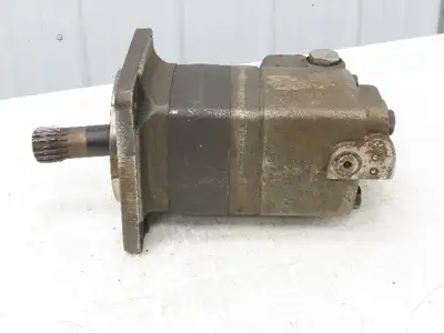 Char-Lynn 121 2021-001 Disc Valve Hydraulic Motor Bearingless Spline Shaft SAE-D