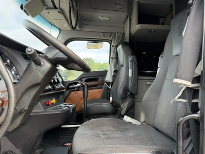 Used 2022 KENWORTH T880 TRUCK TRACTOR Conventional trucks Michigan US | Miedema Asset Management Group #1709428