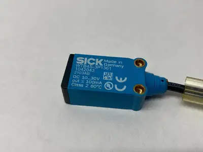 USED SICK PHOTOELECTRIC PROXIMITY SENSOR BACKGROUND SUPPRESSION