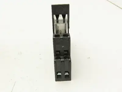 Elesta SGR282 Socket Relay With Base 24VDC 8A Lot Of 12