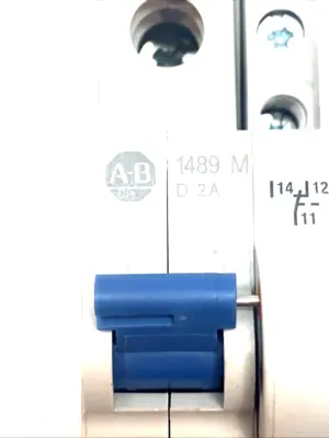 USED ALLEN-BRADLEY 2A MINI BREAKER W/ 1489‑AMRA3 AUXILIARY CONTACT