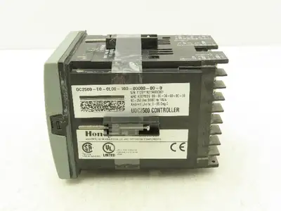 Honeywell DC2500-E0-0L00-100-00000-00-0 UDC2500 Temperature Controller Module
