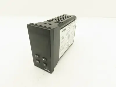 Red Lion Controls TCU00001 4.4 Digit Panel Mount Temperature Control 115/230VAC