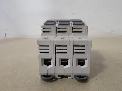 USED ALLEN-BRADLEY 1492-FB3C30