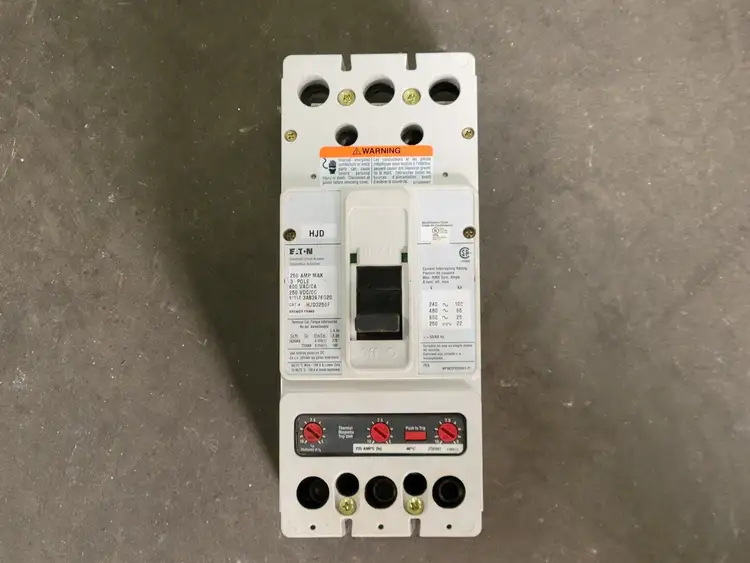 Used CUTLER-HAMMER HJD3250F Switchgears British Columbia CA | Lenmark #240236