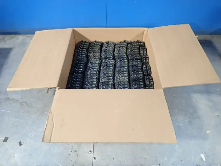 Used SQUARE D _UNKNOWN_ Circuit Breakers Ohio US | HGR 24 #1181034