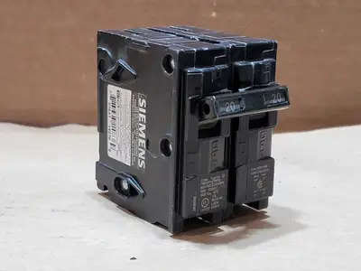 Used SIEMENS Q220 Switchgears British Columbia CA | Lenmark #835715