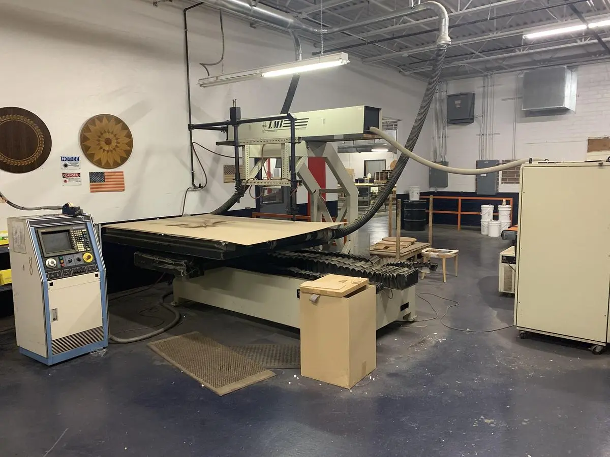 LMI T-156 LASER CUTTING AND ENGRAVING MACHINE