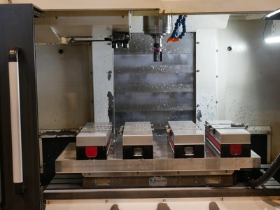 2010 HYUNDAI WIA F500 Vertical Machining Centers | USED CNC (12)