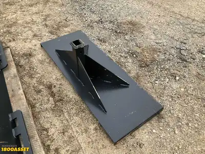 New Tomahawk trailer spotter 2” hitch receiver skid steer attachment, skid steer quick attach