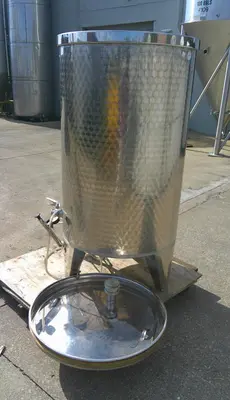 SPC9382  Tank 160 gallon vertical tank, 304 SS, slope