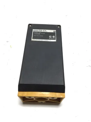 Omron E3K-R10K4 Photoelectric Switch 42/240VAC 24/240VDC