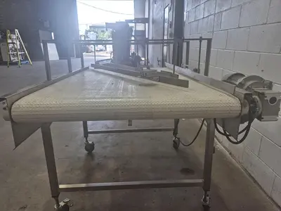 FMA 5 ft Flat Belt Conveyor
