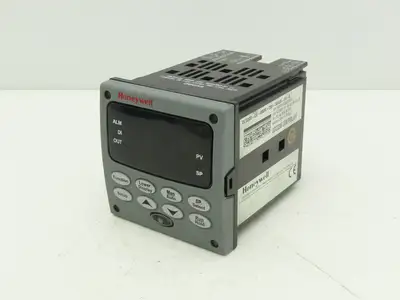 Honeywell DC3200-CE-000R-200-00000-E0-0 UDC3200 Digital Temperature Controller