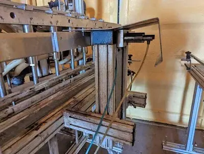 Equipment Express 8-Head Valve Filler