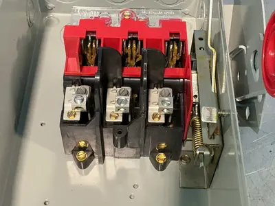 New | in-Stock EATON DH261UGK Switchgears Ohio US | HGR 24 #1278530