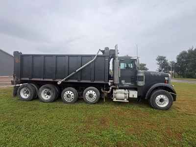 Used 2006 FREIGHTLINER FLD120SD Dump trucks Minnesota US | Proxy Equipment #1486175