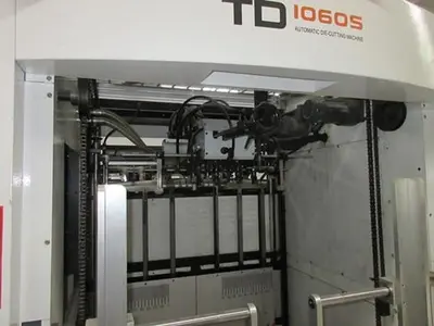 2016 YAWA TD1060S Die cutter